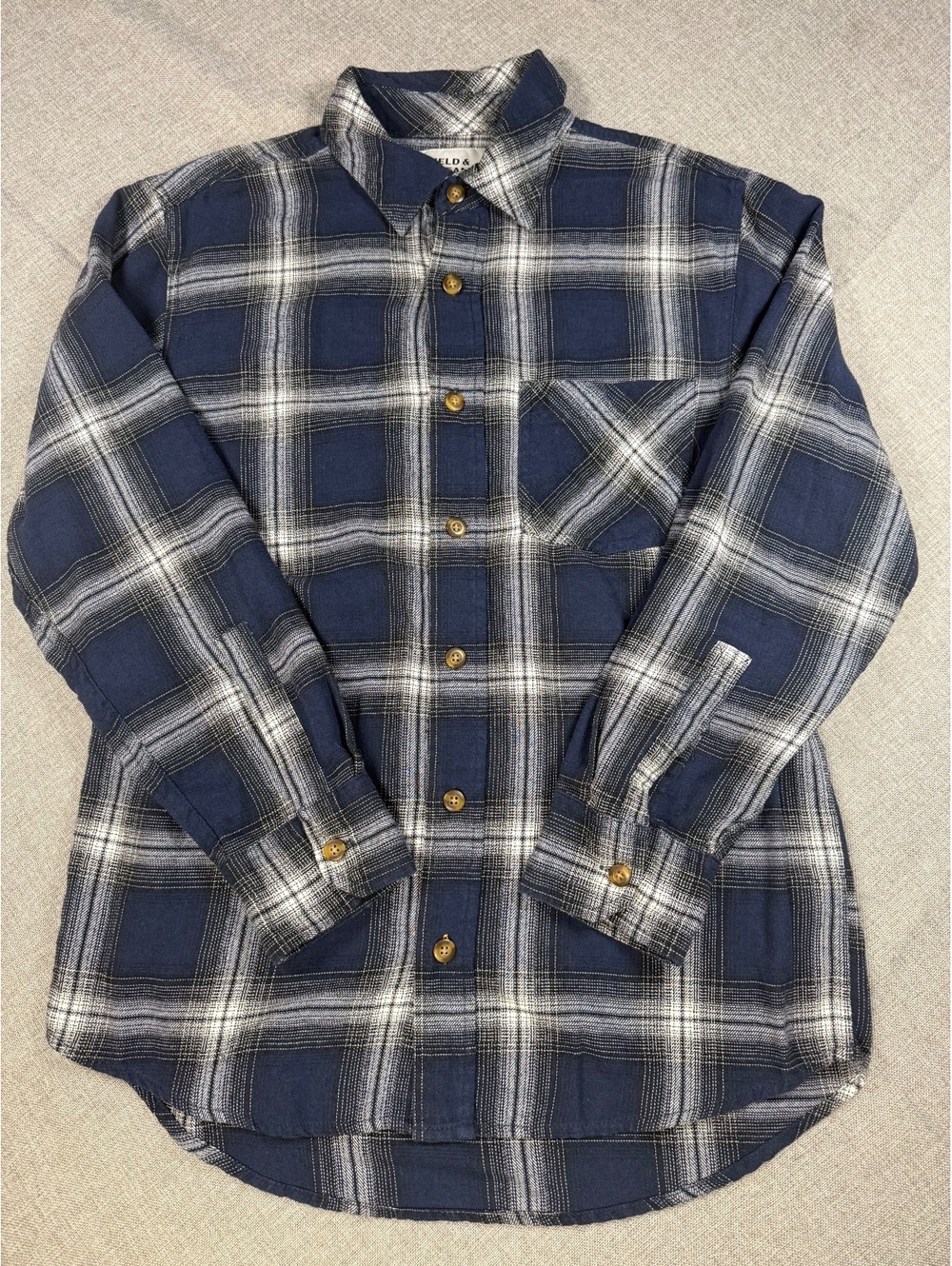 Field & Stream Men's Small Navy Blue and White Plaid Button-Up Shirt